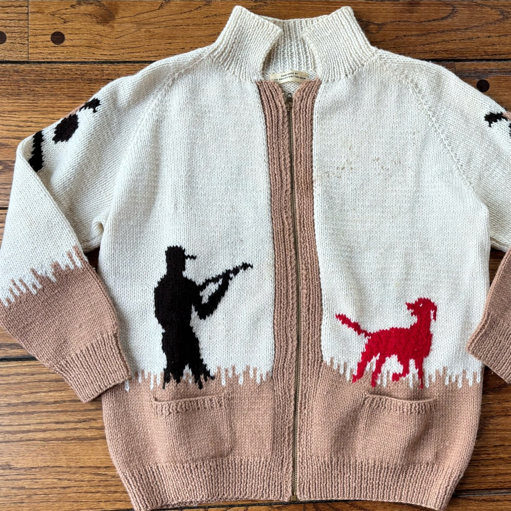 Vintage Cowichan handmade Zip Sweater
Hunter Dog Hunting Pheasant - small